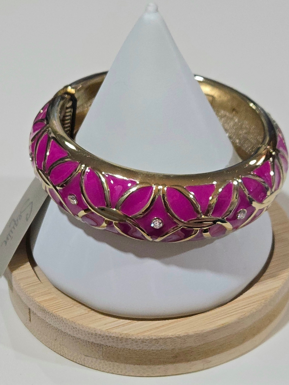 Nordstrom Sequin NYC‎ Gold-Tone Bangle with Fuchsia Pink Enamel & Crystals NWT